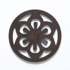 48WC811-58R: Cut Wood Circle Flower 48mm Dark Finish - 3 Pieces