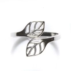 AM700: Amoracast Sterling Silver Ring Leaf 12x18mm Size 4-10 1 Piece